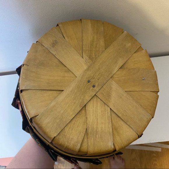 Vintage Wooden Heart Fabric Sewing Basket - Picture 11 of 15